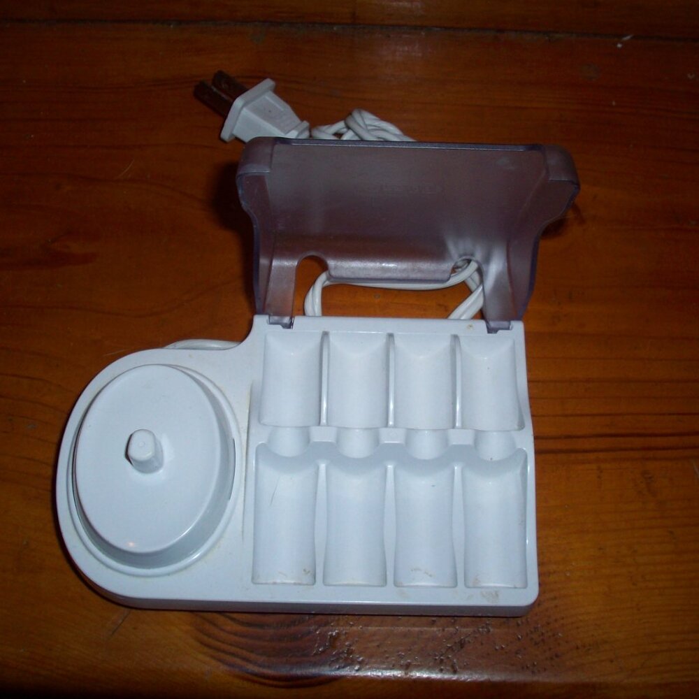 Braun OralB Toothbrush Head Holder Stand Wall Charger Charging Base Triumph 3757
